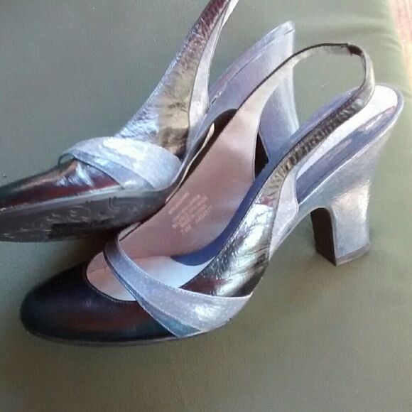 Kenneth Cole Reaction Heels - Picture 2 of 8